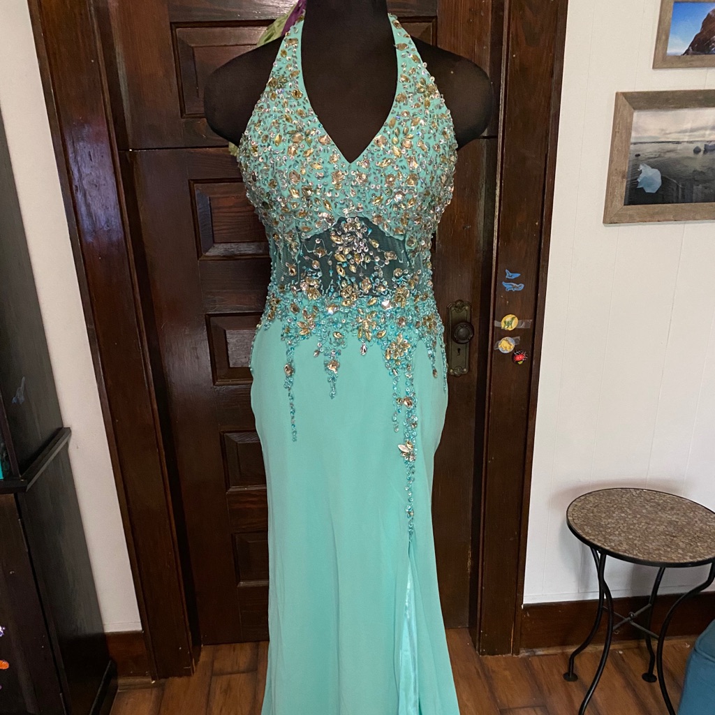 Dave & Johnny Formal. Size 3/4. Nwt